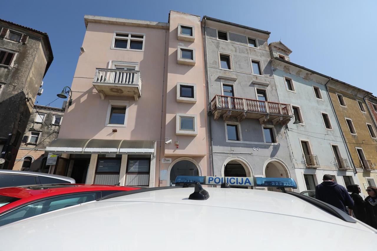 Akcija USKOK-a u Bujama gdje su u tijeku uhićenja 