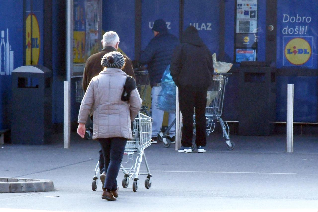 Sisak: Popušta sedmdnevni bojkot trgovačkog lanca Lidl