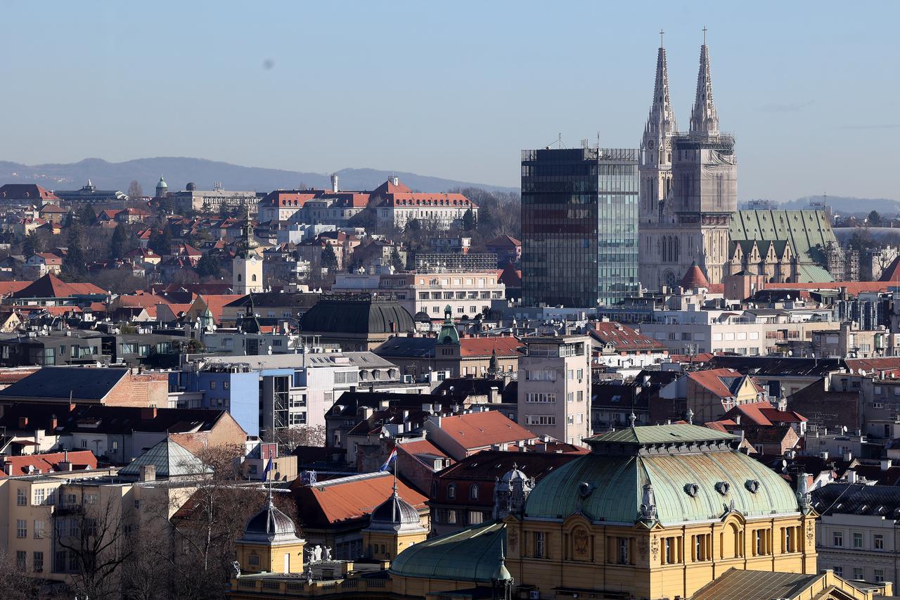 Pogled na grad Zagreb s hotela Westin