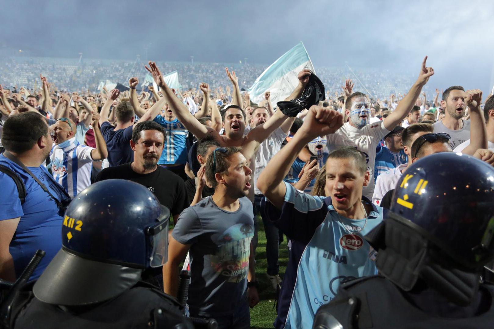 Osvajanje naslova pokrenulo je erupciju oduševljenja i nezapamćeno slavlje navijača, kako na stadionu tako i na ulicama grada Rijeke, koje je trajalo danima.