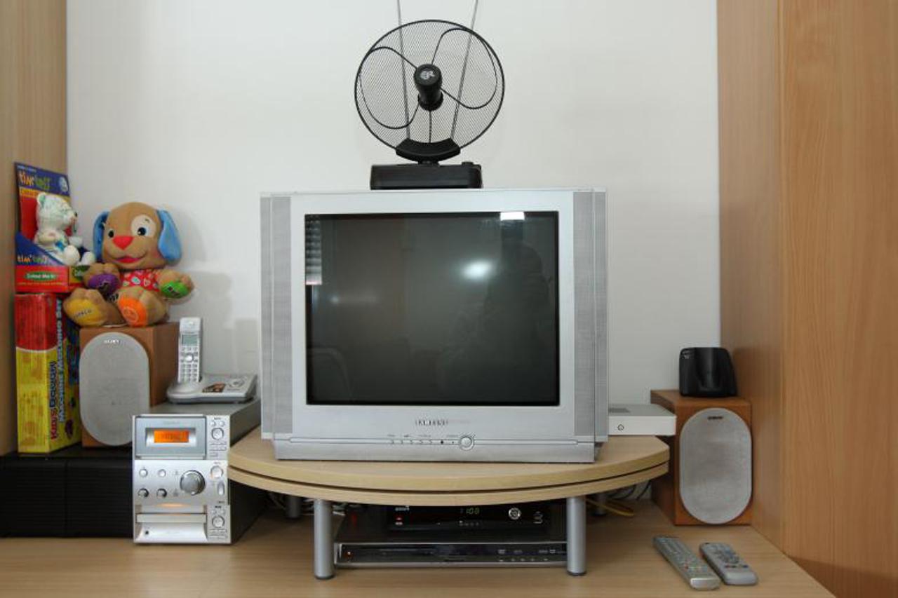 televizor (1)
