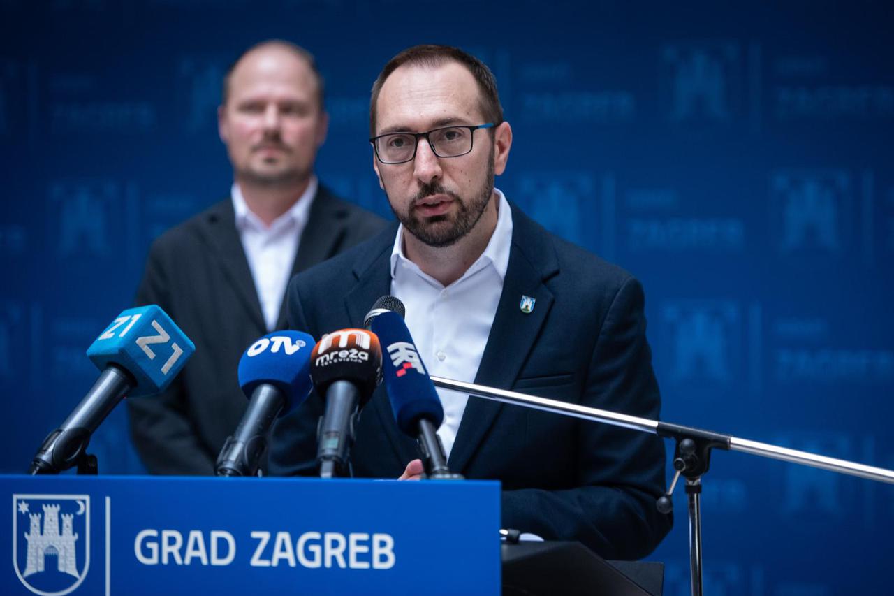 Tomislav Tomašević dodijelio je  zahvalnice pripadnicima postrojbi civilne zaštite opće namjene Grada Zagreba
