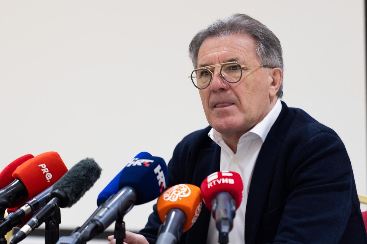 Mostar: Konferencija za medije Zdravka Mamića na temu "Malo istine može napraviti puno dobroga"