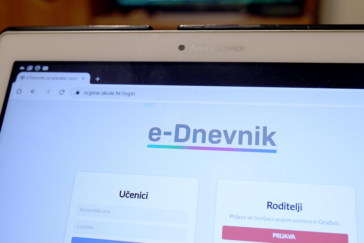 Zagreb: Od danas roditelji izostanke djeteta mogu opravdavati i putem e-Dnevnika