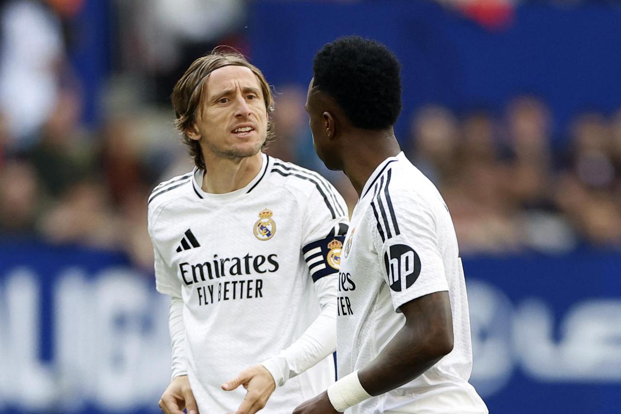 LaLiga - Osasuna v Real Madrid