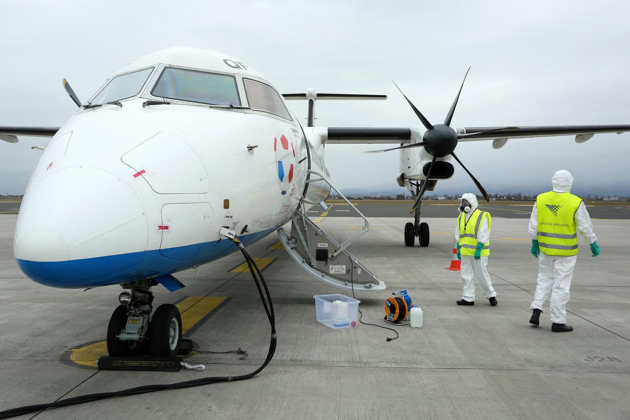 Dezinfekcija aviona Croatia airlinesa zbog koronavirusa