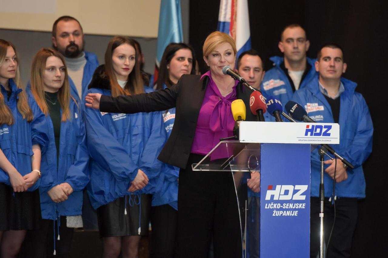 Kolinda Grabar-Kitarović u predizbornoj kampanji posjetila grad Gospić